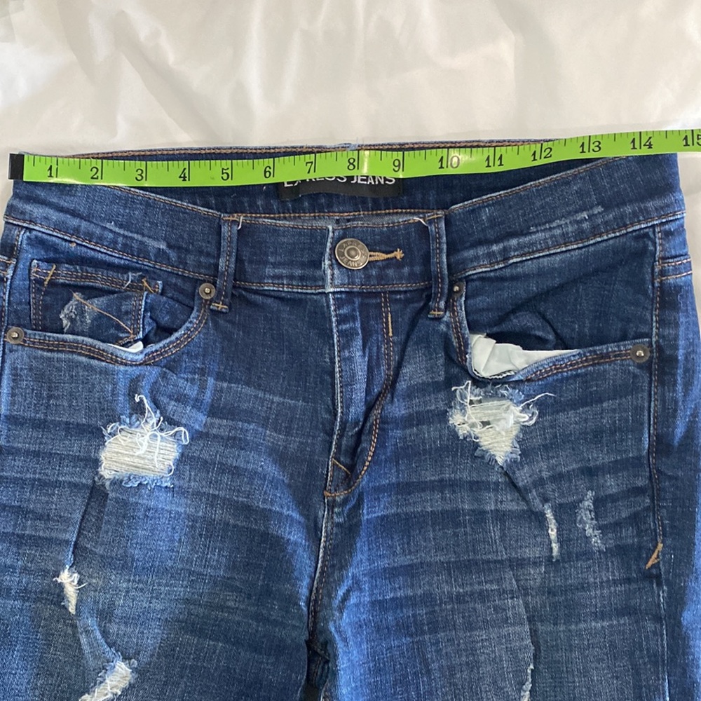 Distressed jeans - Picture 5 of 5